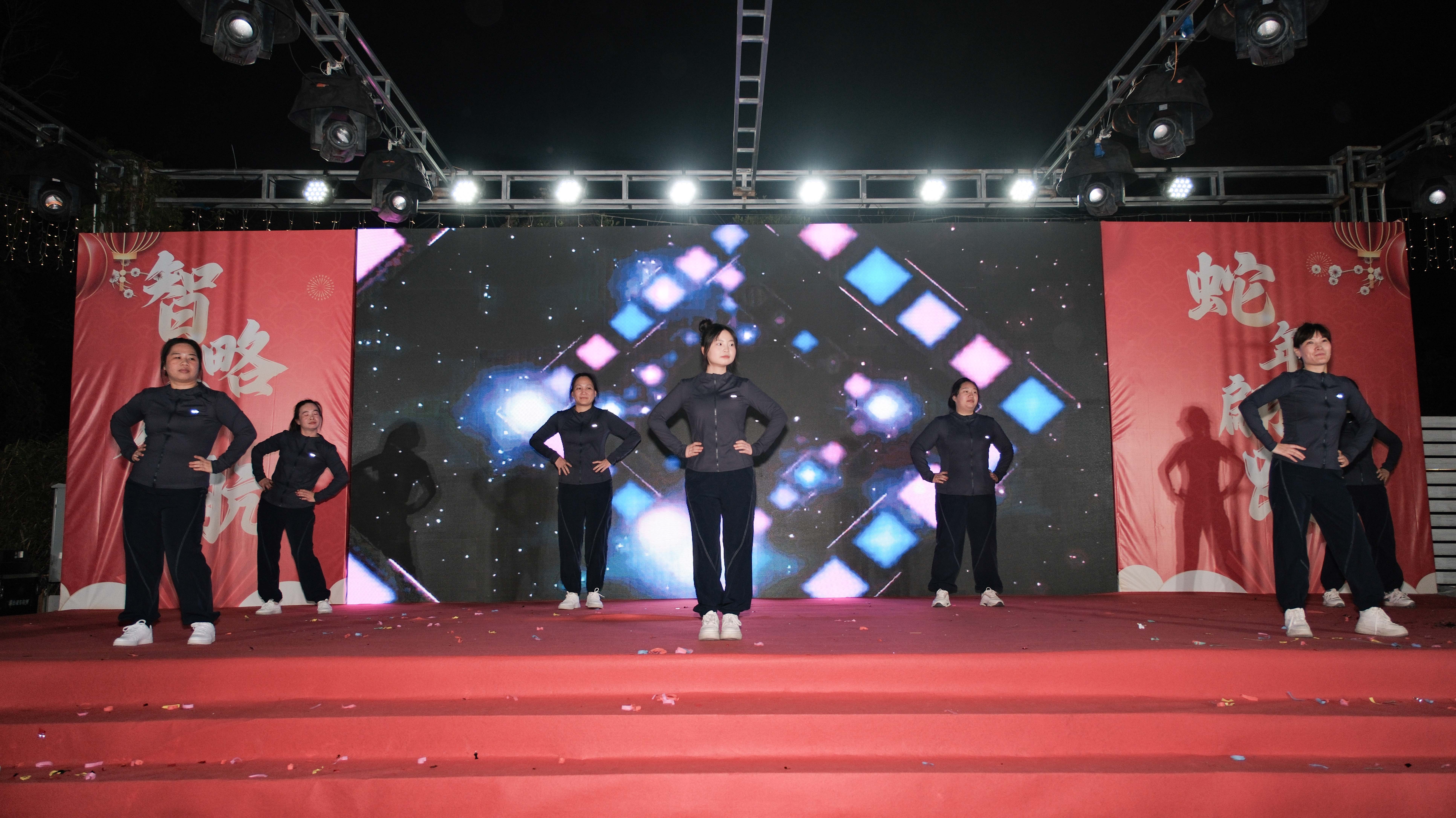 久信達(dá)科技2024年年會(huì)圓滿落幕：感恩同行，共創(chuàng)環(huán)保新未來(lái)，乘風(fēng)破浪，夢(mèng)想起航(圖10)